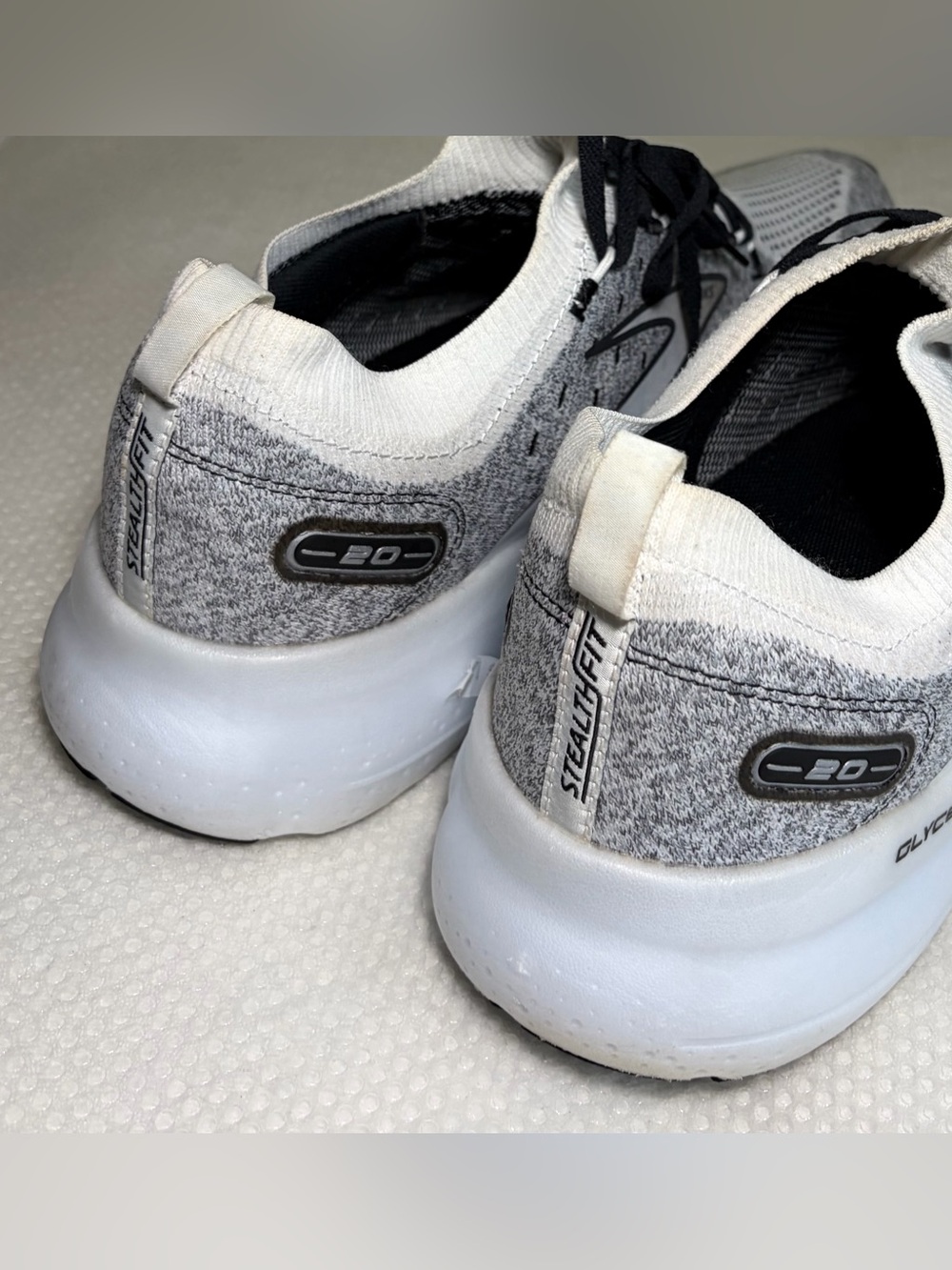 Brooks Glycerin 20 Men’s White and Black Knit Running Shoes Sz 14 - Picture 8 of 10